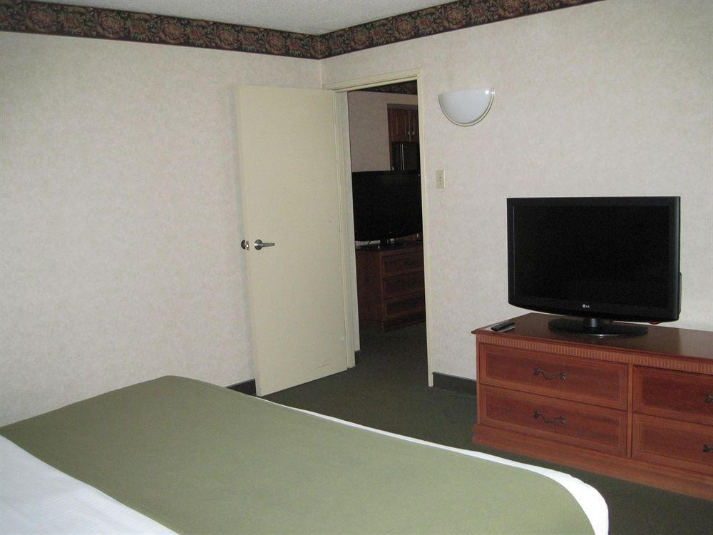 Holiday Inn Express Hotel & Suites Pittsburgh Airport By Ihg Robinson Township Værelse billede