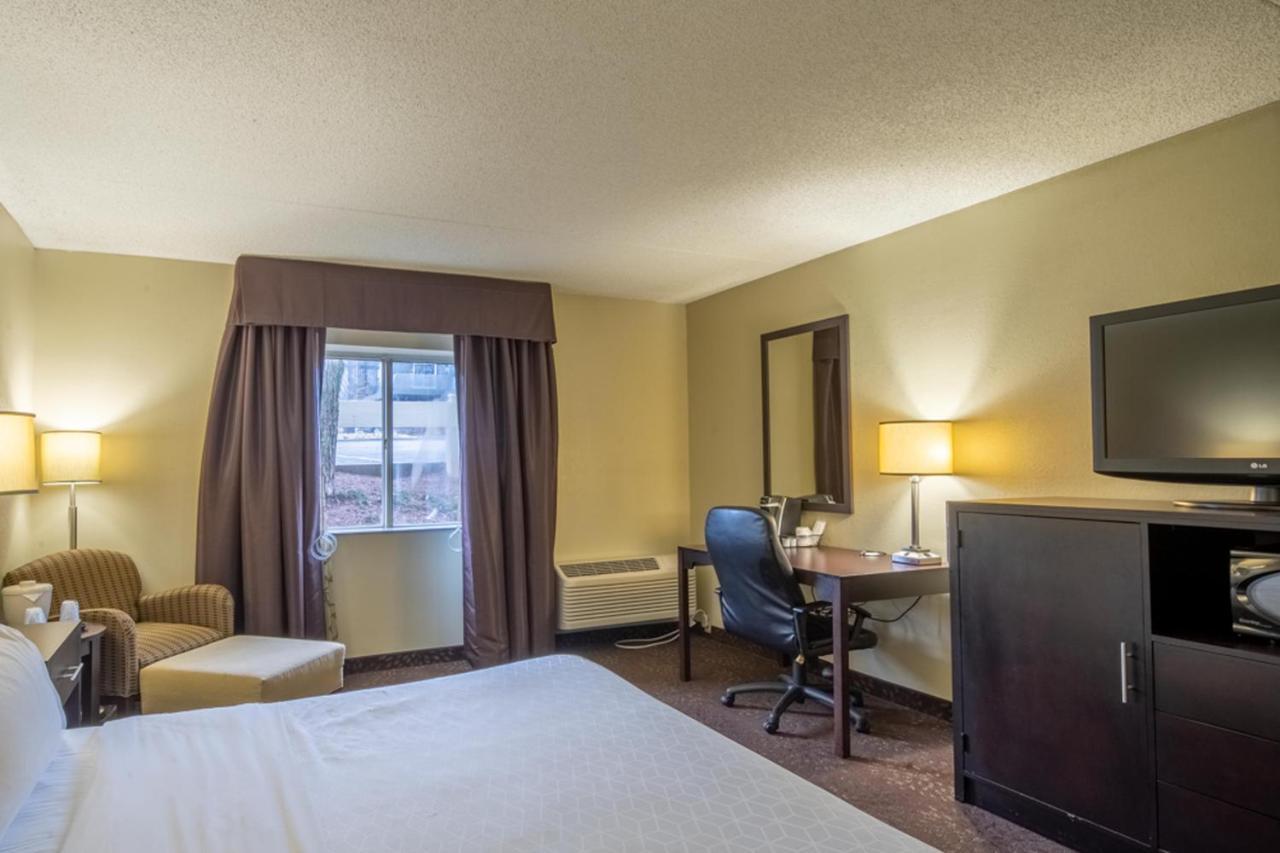 Holiday Inn Express Hotel & Suites Pittsburgh Airport By Ihg Robinson Township Eksteriør billede