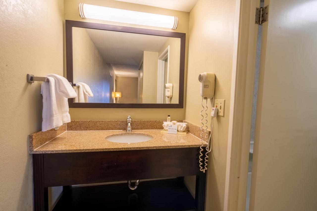 Holiday Inn Express Hotel & Suites Pittsburgh Airport By Ihg Robinson Township Eksteriør billede