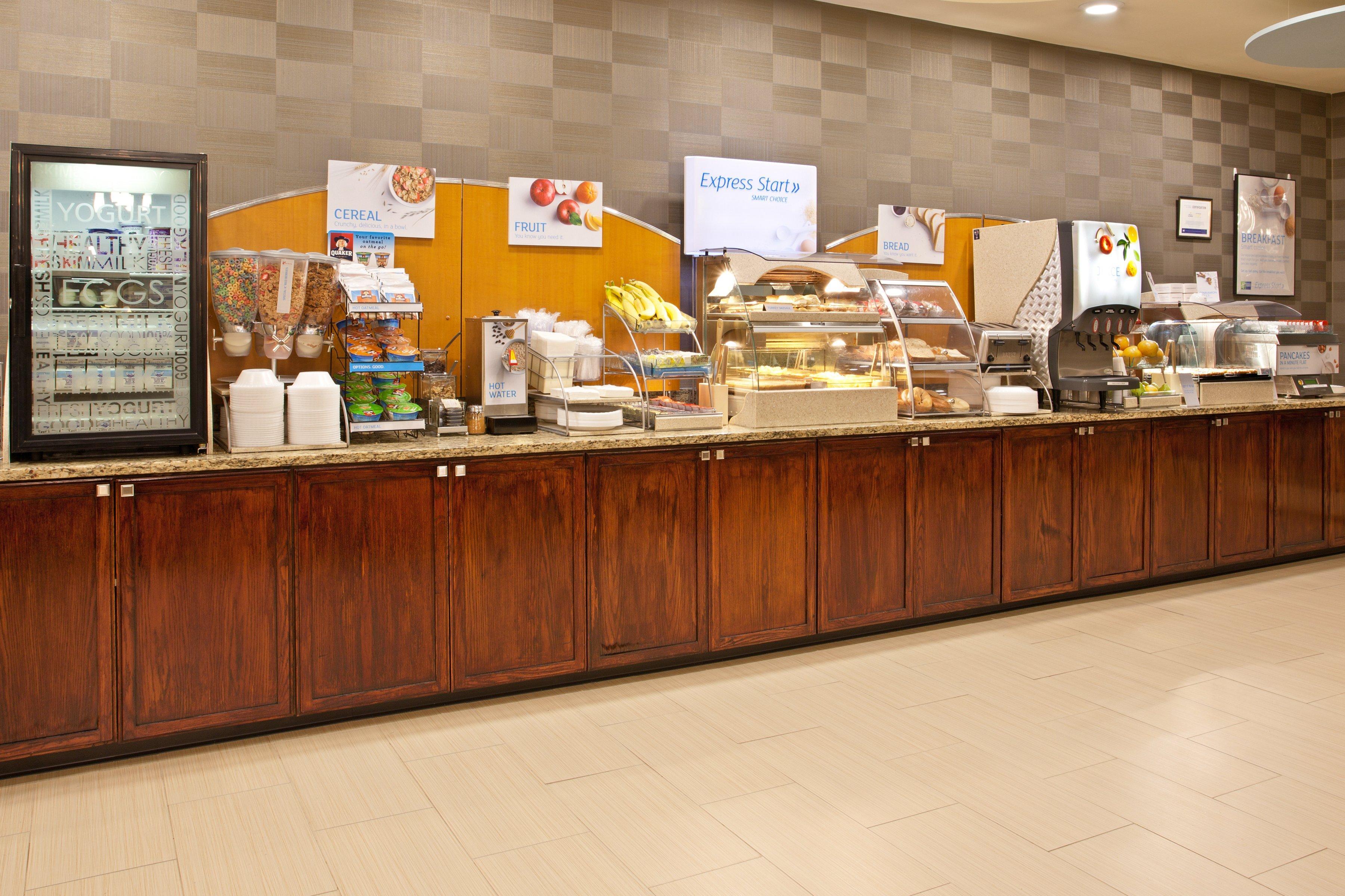 Holiday Inn Express Hotel & Suites Pittsburgh Airport By Ihg Robinson Township Eksteriør billede