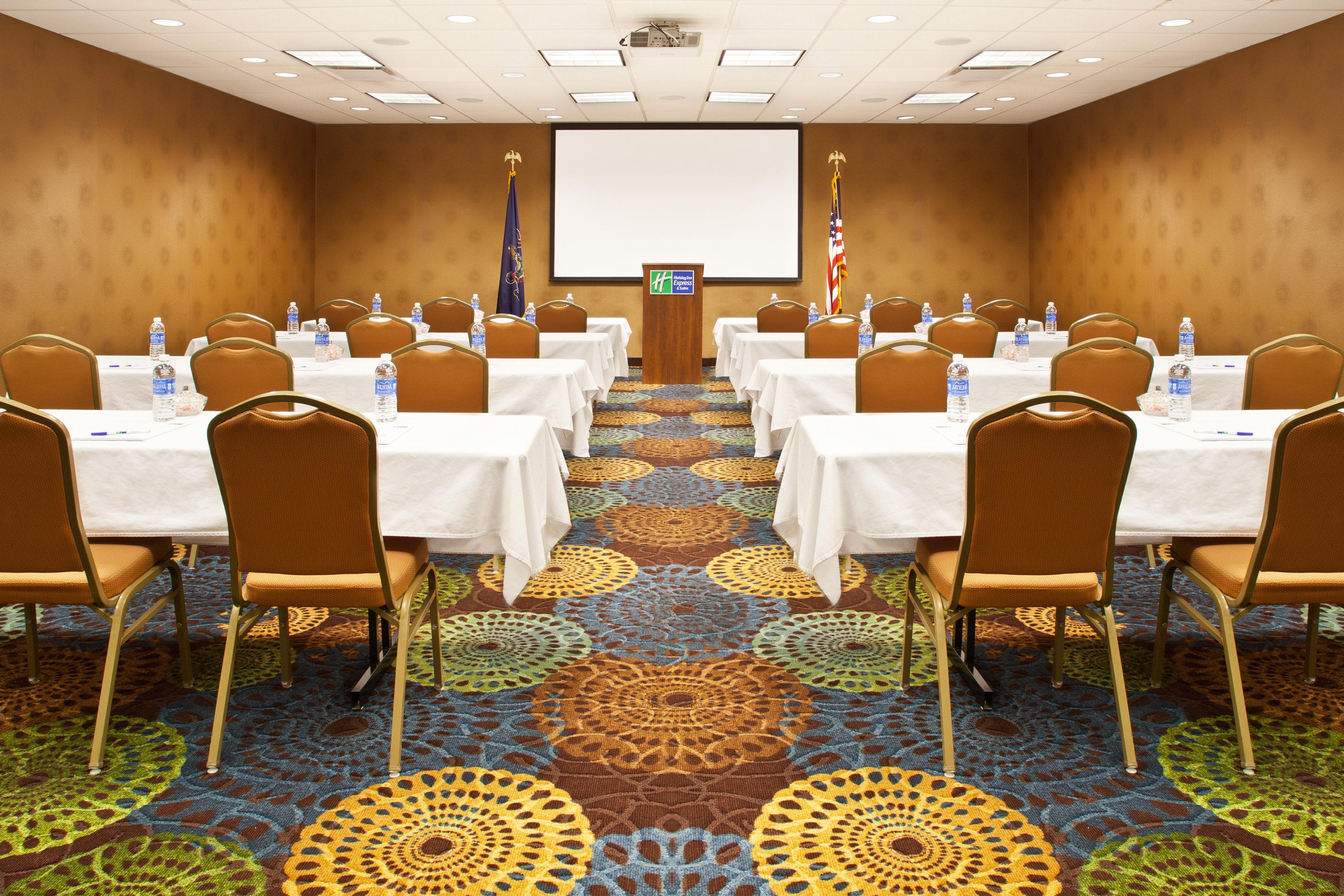 Holiday Inn Express Hotel & Suites Pittsburgh Airport By Ihg Robinson Township Eksteriør billede